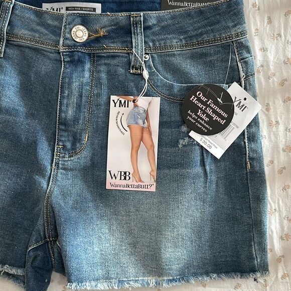 YMI WBB WannaBettaButt? High Rise Shorts distressed rip size 7 NWT - Picture 2 of 7